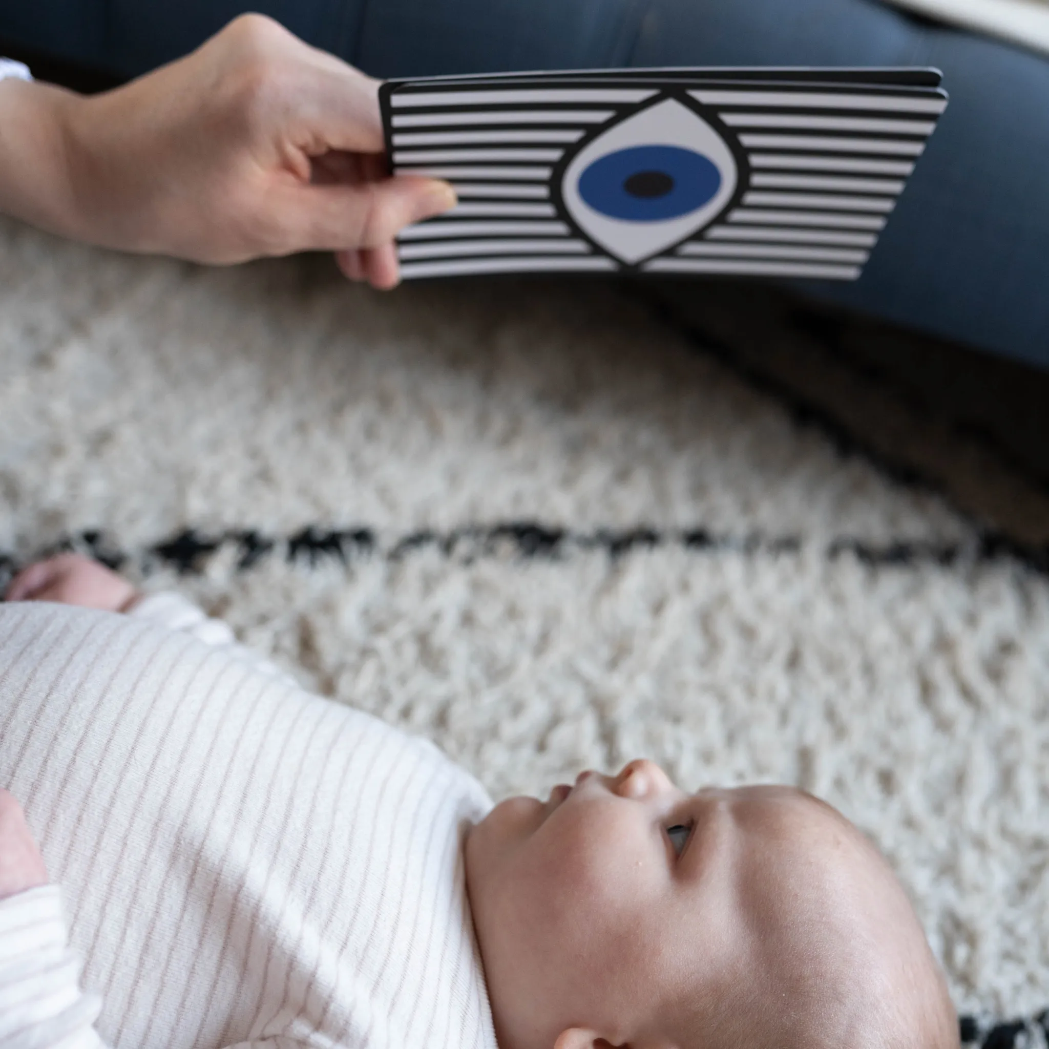 SENSORY FLASHCARDS WITH POSITIVE AFFIRMATIONS - designed for use from birth