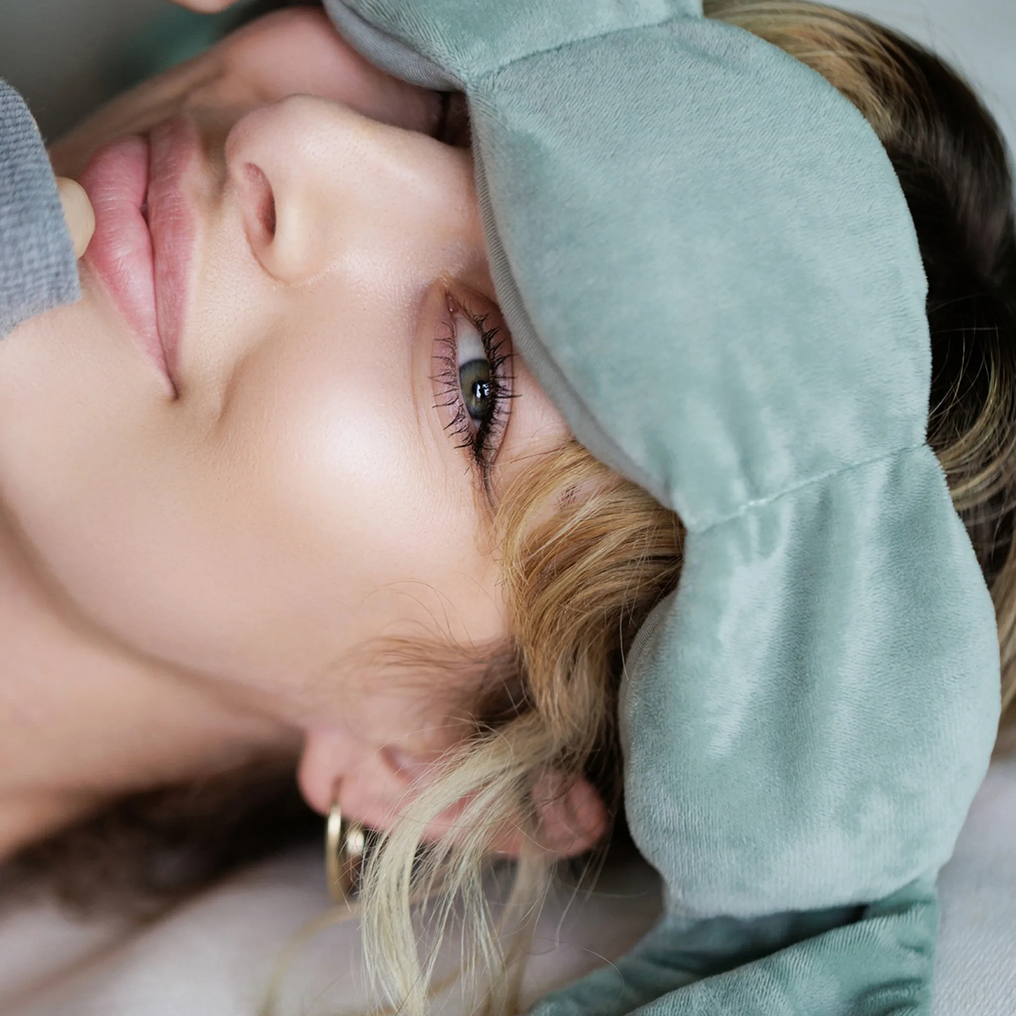 The Weighted Blanket For Your Eyes